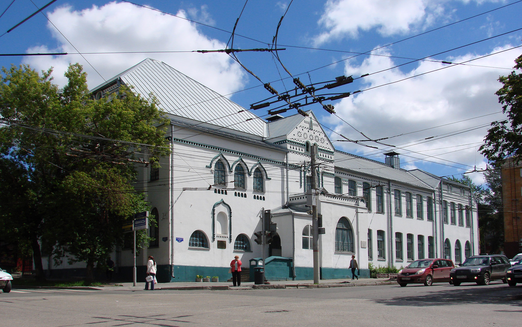 Здание Кирилло-Мефодиевского училища 1910-г., арх. Кендржинский В. Улица Пушкина, 76, Пермь.